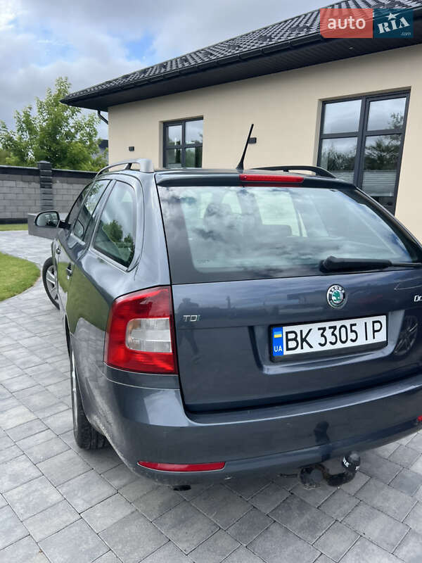 Универсал Skoda Octavia 2011 в Ровно