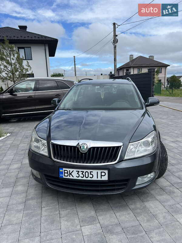 Универсал Skoda Octavia 2011 в Ровно