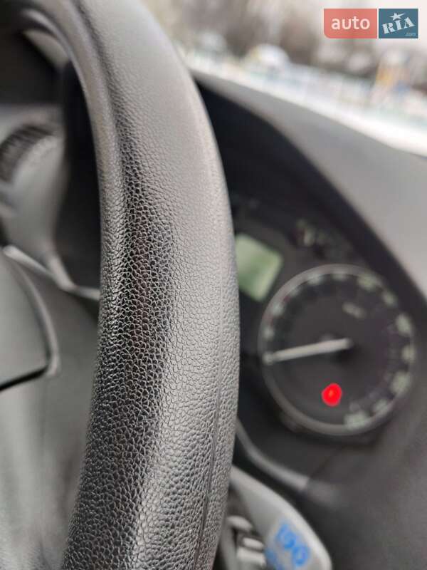 Лифтбек Skoda Octavia 2006 в Барышевке фото 35 Лифтбек Skoda Octavia 2006 в Барышевке