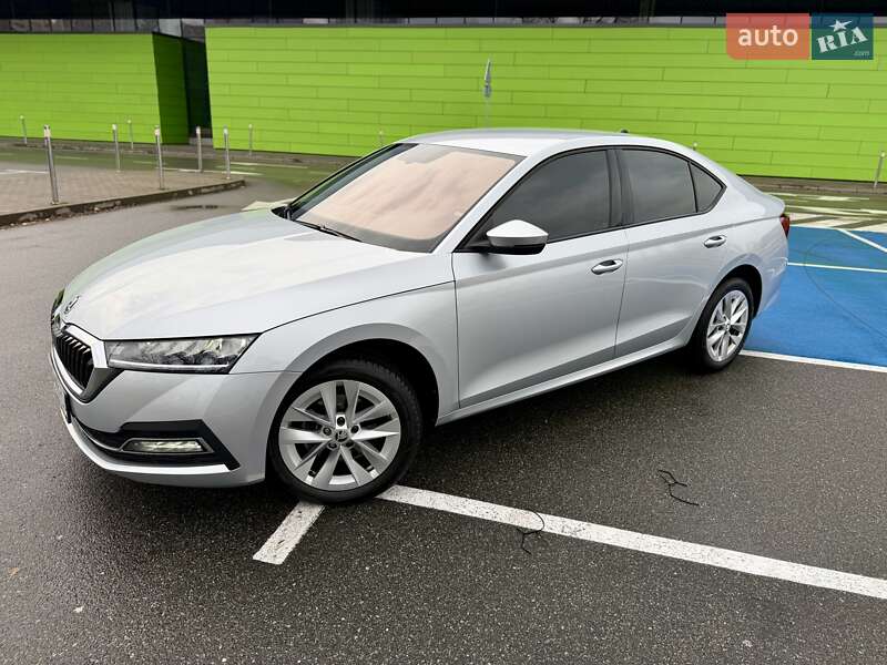 Лифтбек Skoda Octavia 2022 в Киеве