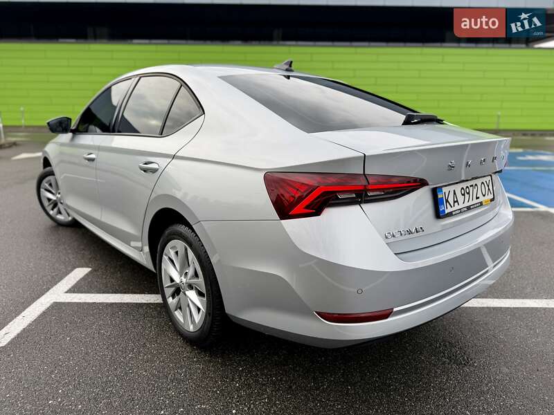 Лифтбек Skoda Octavia 2022 в Киеве