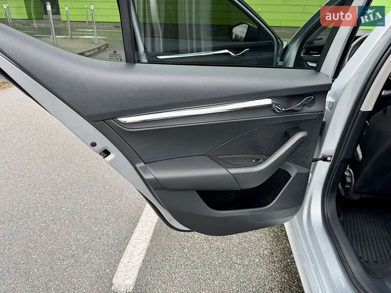 Лифтбек Skoda Octavia 2022 в Киеве