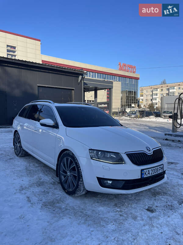 Универсал Skoda Octavia 2015 в Коростене