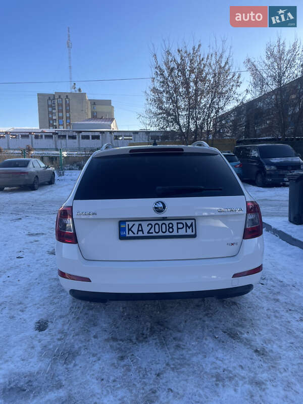 Универсал Skoda Octavia 2015 в Коростене