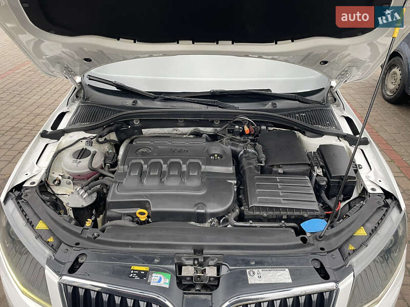 Универсал Skoda Octavia 2015 в Коростене