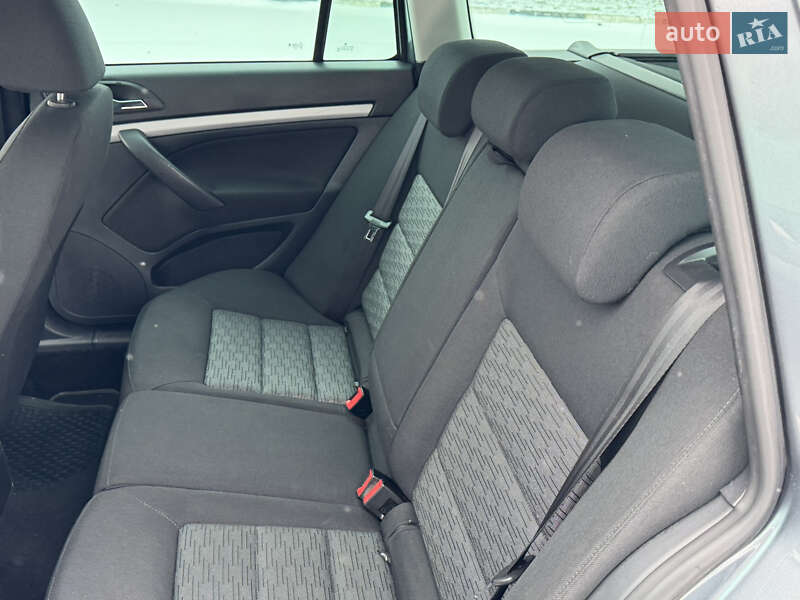 Универсал Skoda Octavia 2012 в Полтаве