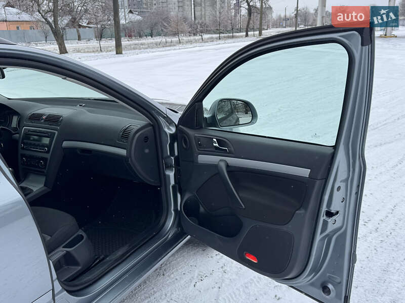 Универсал Skoda Octavia 2012 в Полтаве