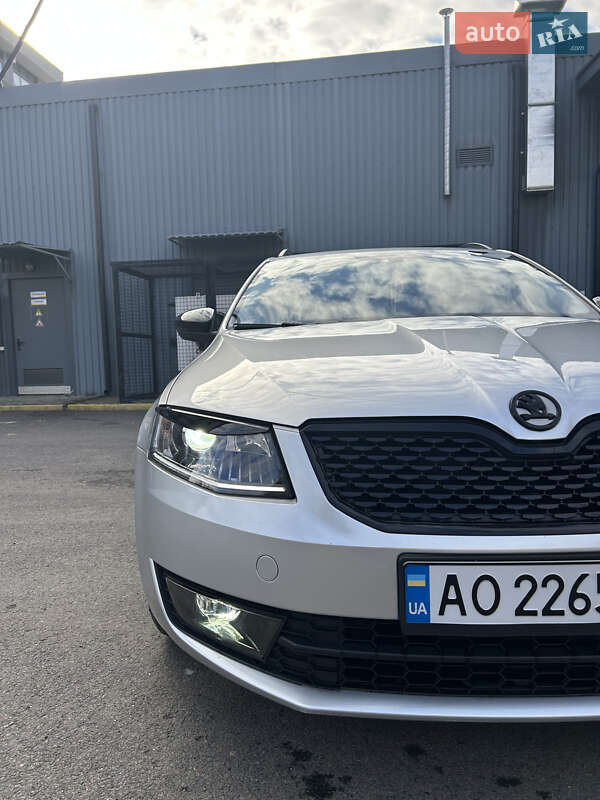 Универсал Skoda Octavia 2014 в Ужгороде
