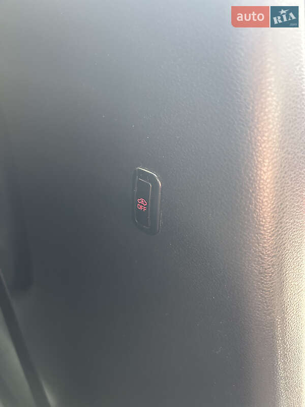 Универсал Skoda Octavia 2014 в Ужгороде