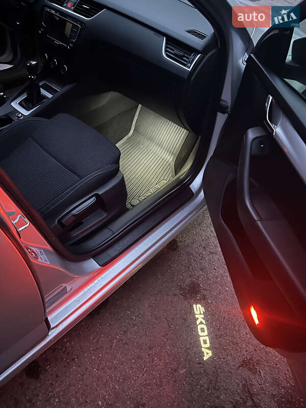 Универсал Skoda Octavia 2014 в Ужгороде