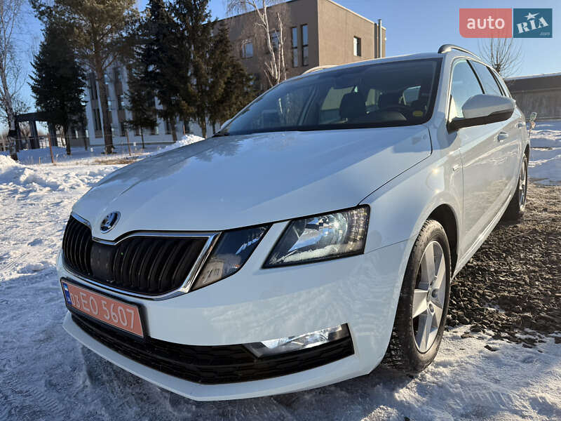 Универсал Skoda Octavia 2017 в Луцке
