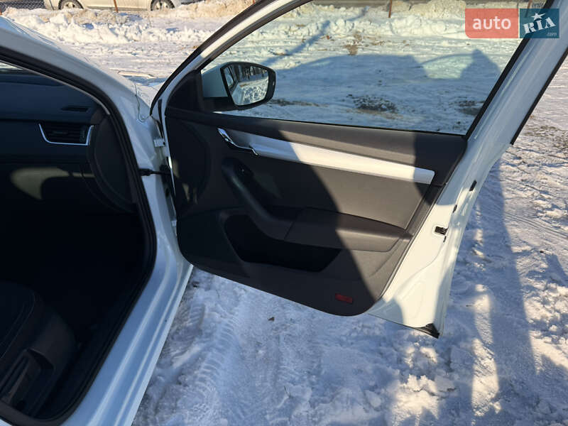 Универсал Skoda Octavia 2017 в Луцке