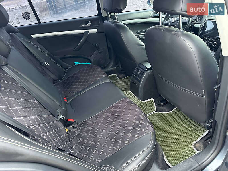 Ліфтбек Skoda Octavia 2009 в Радехові