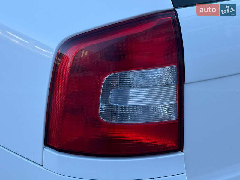 Универсал Skoda Octavia 2012 в Ровно фото 18 Универсал Skoda Octavia 2012 в Ровно