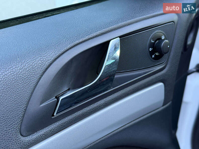 Универсал Skoda Octavia 2012 в Ровно фото 43 Универсал Skoda Octavia 2012 в Ровно