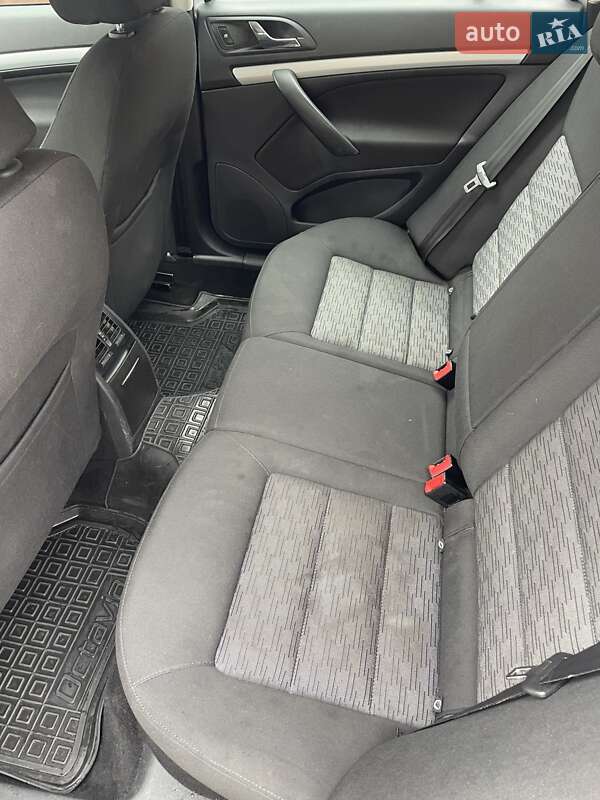 Универсал Skoda Octavia 2010 в Ирпене