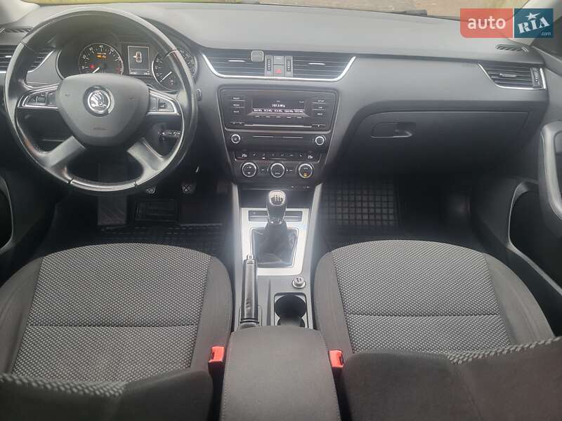 Лифтбек Skoda Octavia 2013 в Ямполе