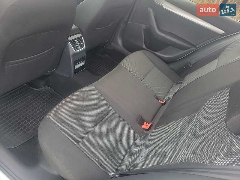 Лифтбек Skoda Octavia 2013 в Ямполе