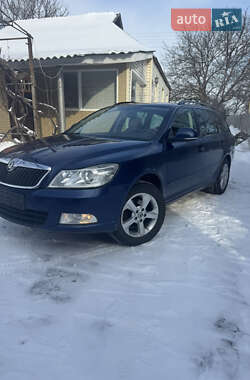 Универсал Skoda Octavia 2012 в Ахтырке