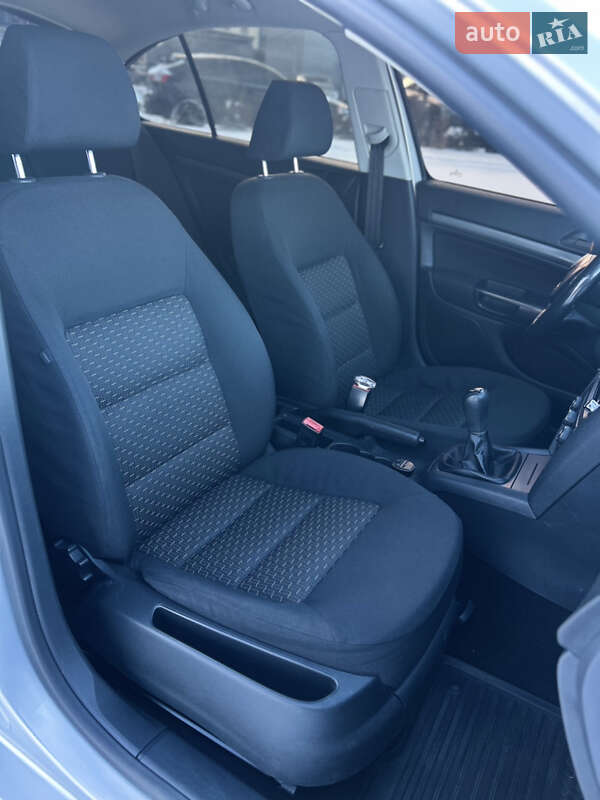 Лифтбек Skoda Octavia 2011 в Черкассах