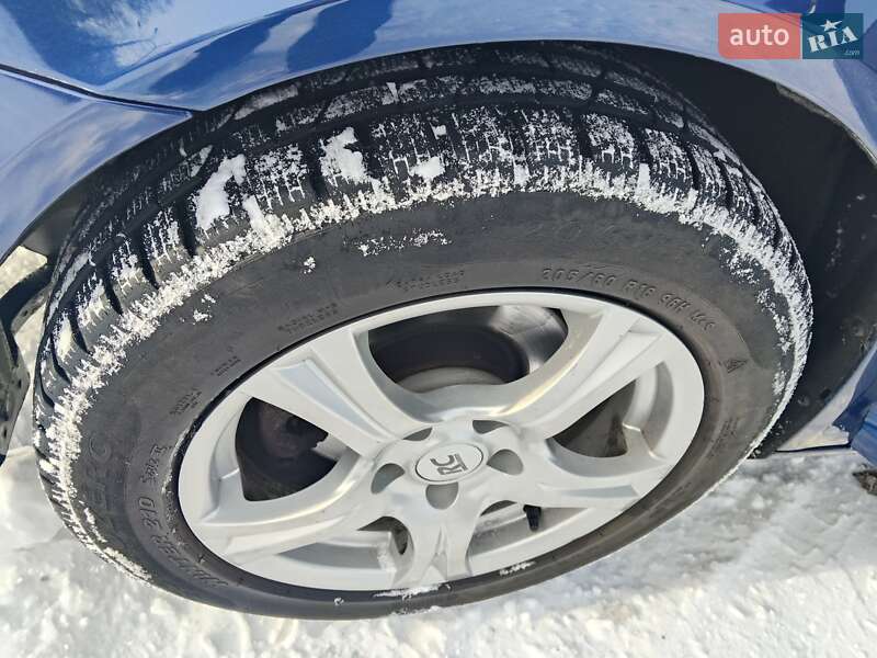 Универсал Skoda Octavia 2009 в Чернигове