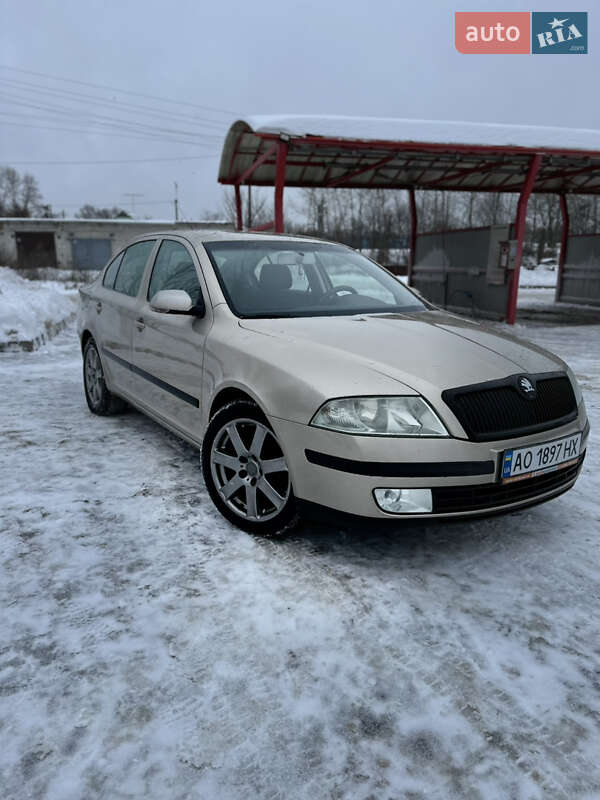 Лифтбек Skoda Octavia 2005 в Чернигове