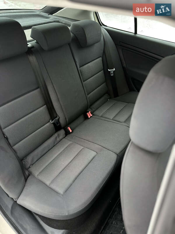 Лифтбек Skoda Octavia 2005 в Чернигове