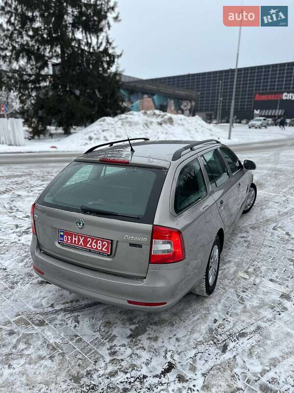 Универсал Skoda Octavia 2011 в Луцке
