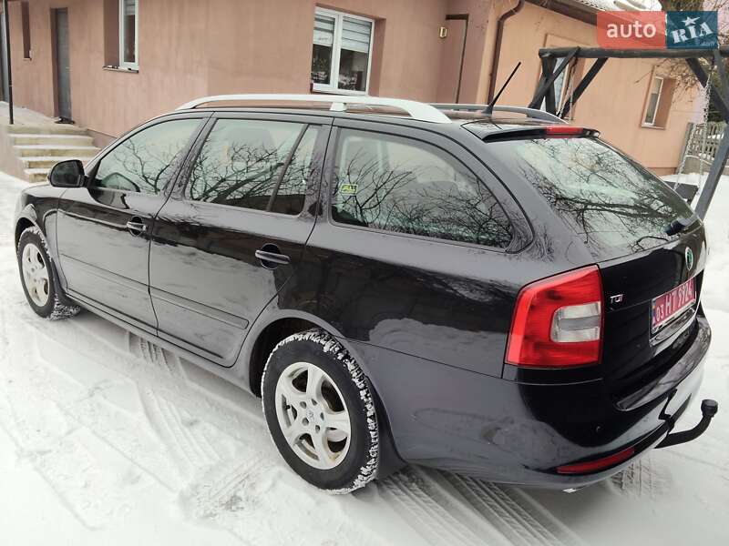 Универсал Skoda Octavia 2012 в Ровно
