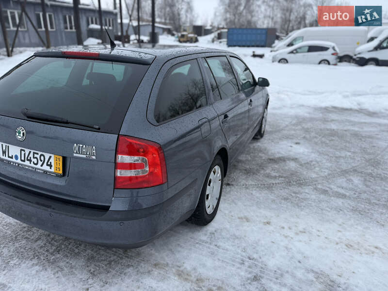 Универсал Skoda Octavia 2006 в Нововолынске