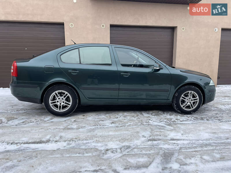 Лифтбек Skoda Octavia 2006 в Староконстантинове