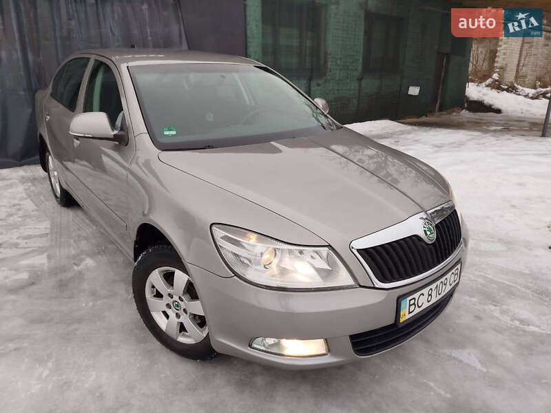 Лифтбек Skoda Octavia 2009 в Стрые фото Лифтбек Skoda Octavia 2009 в Стрые