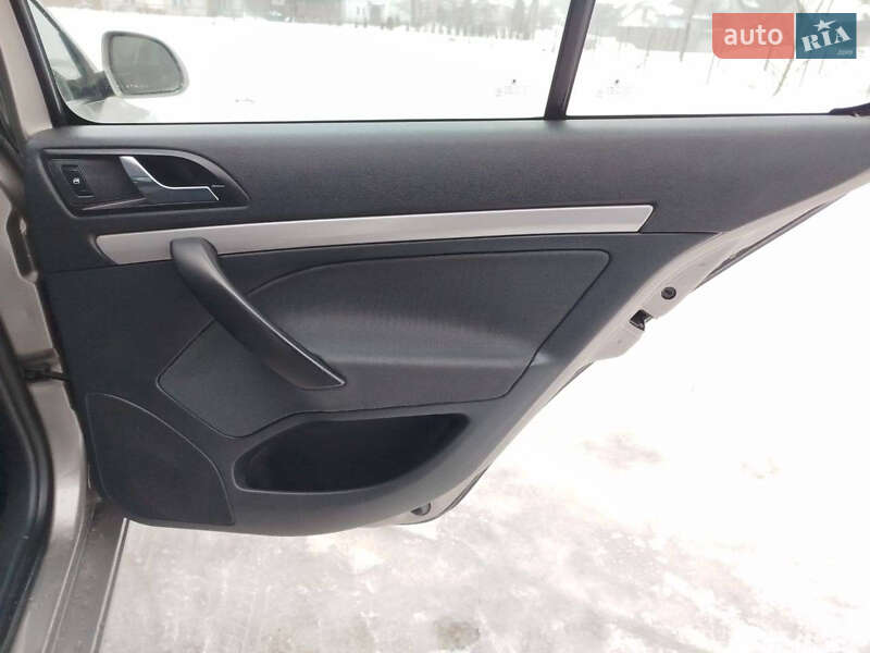 Лифтбек Skoda Octavia 2009 в Стрые фото 23 Лифтбек Skoda Octavia 2009 в Стрые