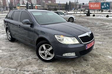 Универсал Skoda Octavia 2012 в Львове