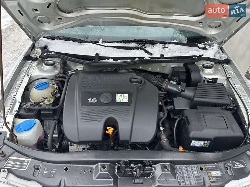 Лифтбек Skoda Octavia 2006 в Киеве