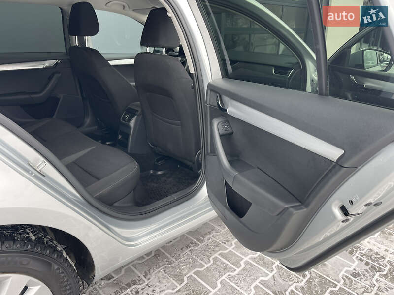 Универсал Skoda Octavia 2017 в Луцке