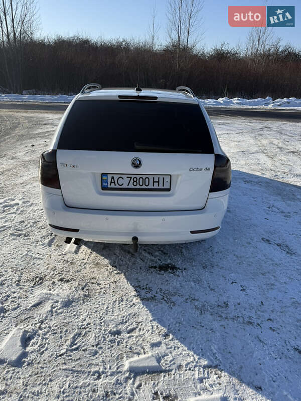 Универсал Skoda Octavia 2009 в Любомле