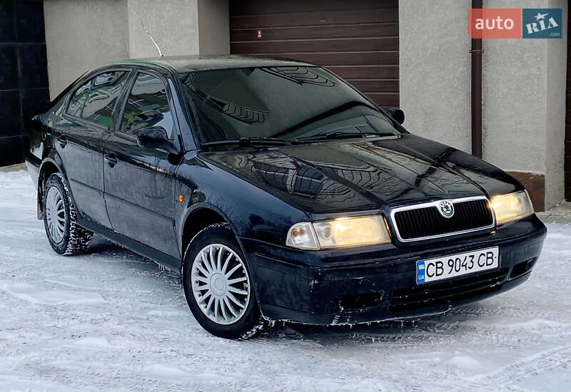 Лифтбек Skoda Octavia 2000 в Ивано-Франковске