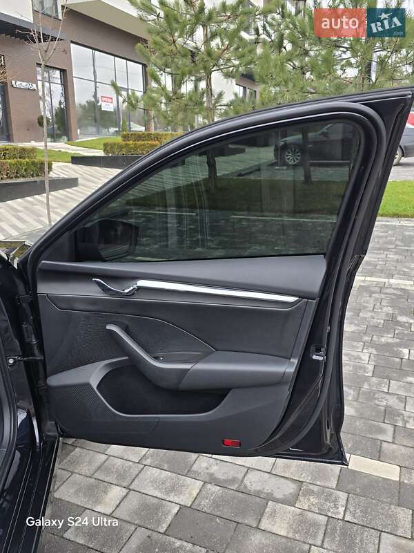 Лифтбек Skoda Octavia 2020 в Ужгороде