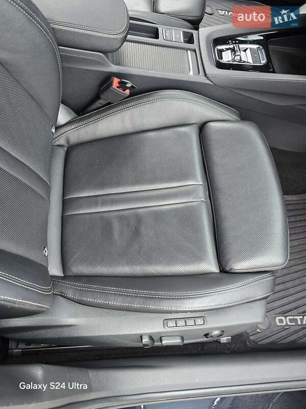 Лифтбек Skoda Octavia 2020 в Ужгороде