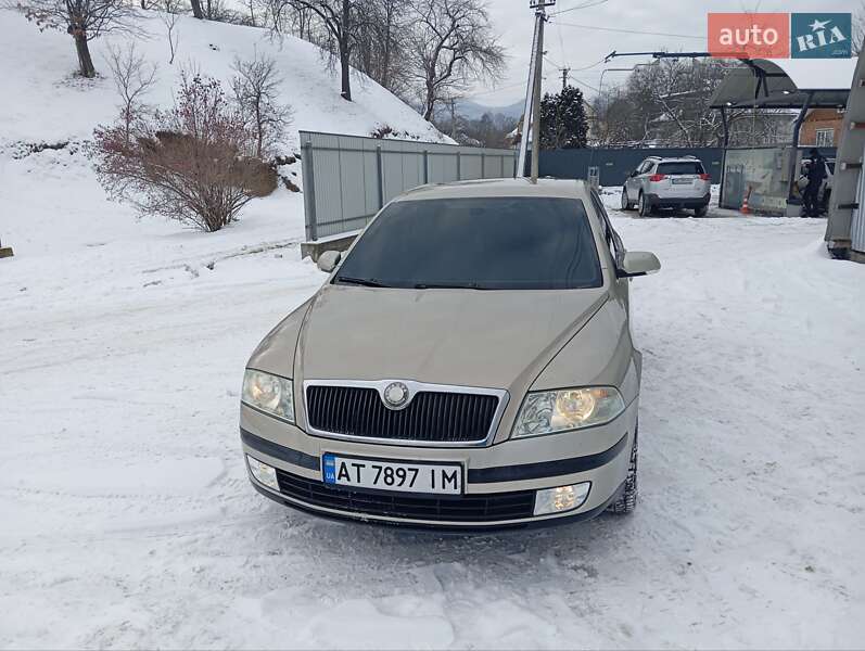 Лифтбек Skoda Octavia 2004 в Косове
