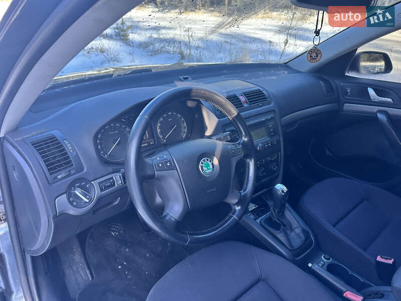 Универсал Skoda Octavia 2005 в Богодухове