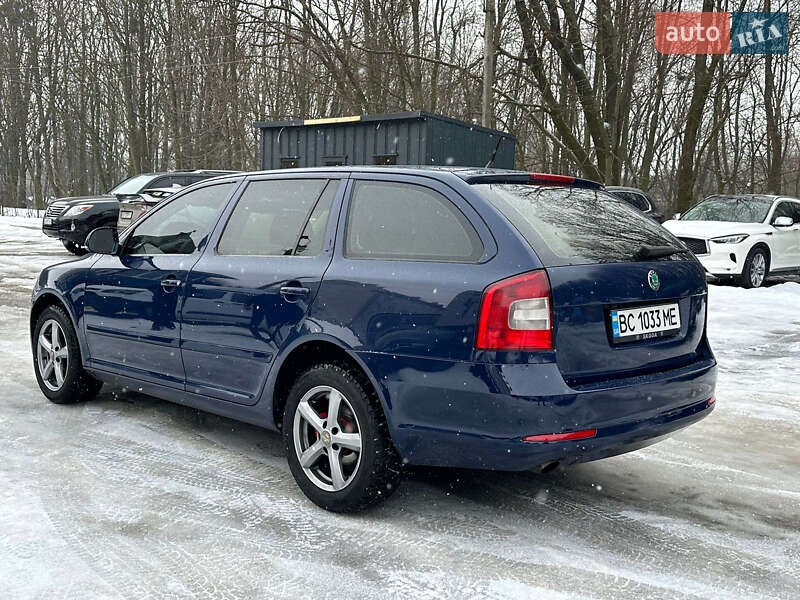 Универсал Skoda Octavia 2011 в Черновцах