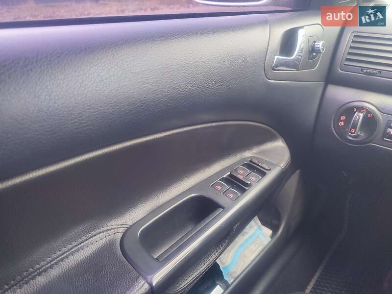 Ліфтбек Skoda Octavia 2004 в Слов'янську фото 4 Ліфтбек Skoda Octavia 2004 в Слов'янську