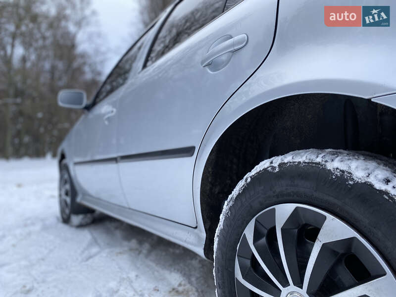 Универсал Skoda Octavia 2008 в Киеве фото 5 Универсал Skoda Octavia 2008 в Киеве