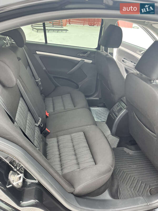 Лифтбек Skoda Octavia 2012 в Любаре