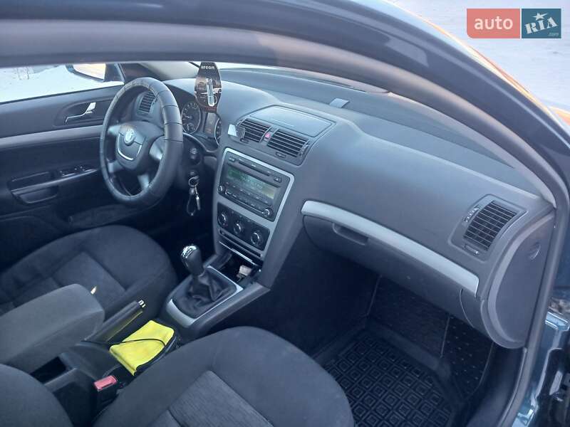 Лифтбек Skoda Octavia 2012 в Прилуках