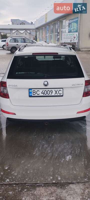 Универсал Skoda Octavia 2016 в Самборе