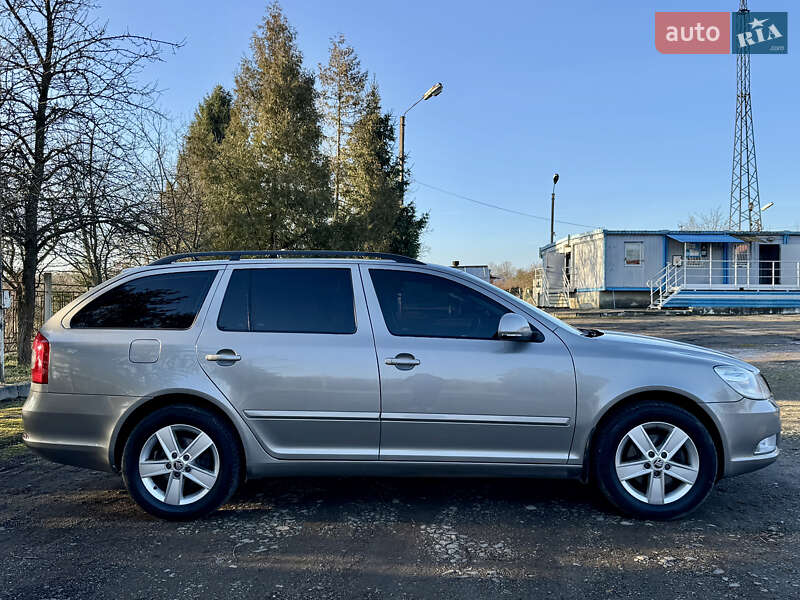 Универсал Skoda Octavia 2011 в Дрогобыче