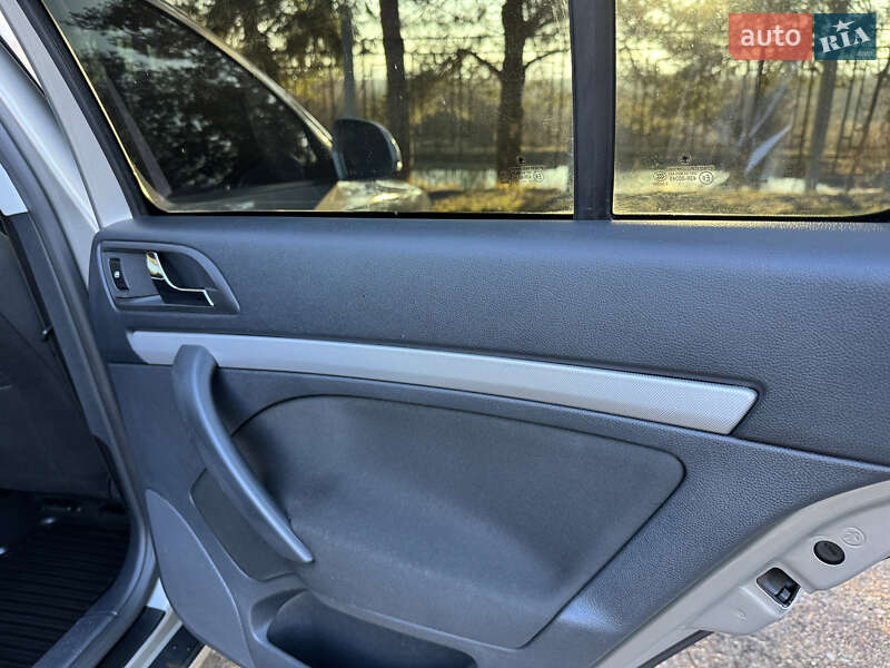 Универсал Skoda Octavia 2011 в Дрогобыче